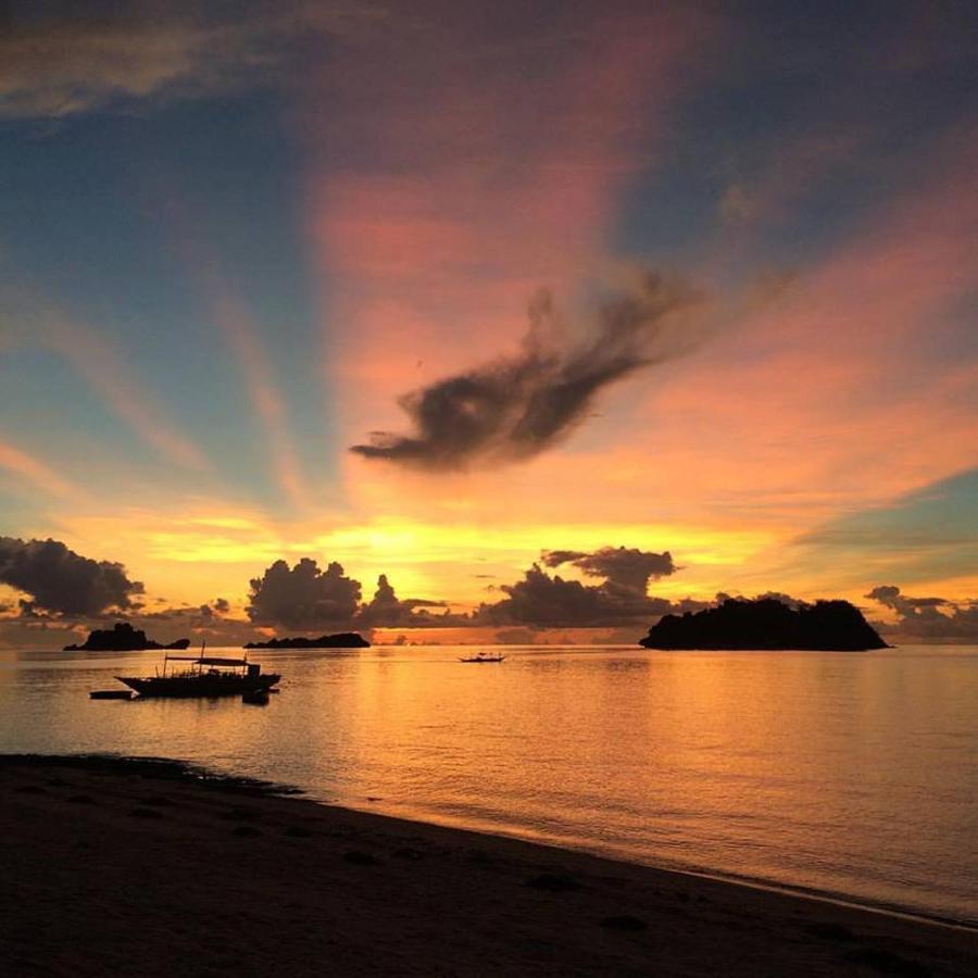 Se San Beach Resort-Isla De Gigantes Carles Ngoại thất bức ảnh