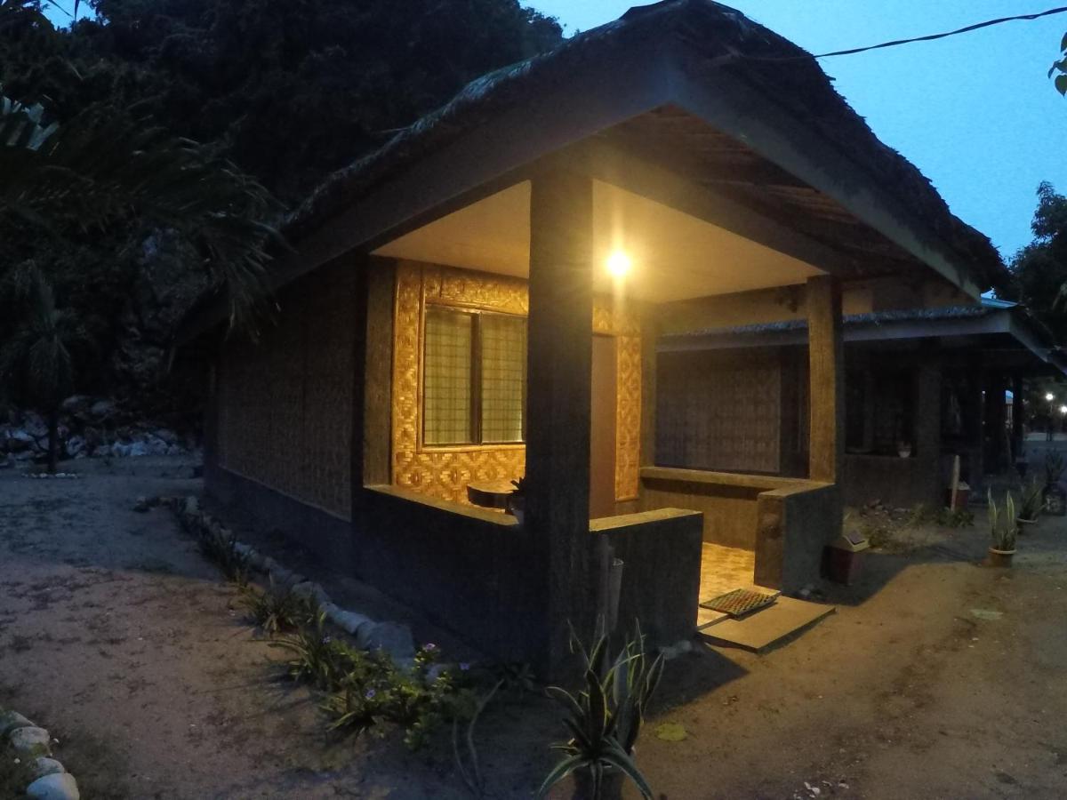 Se San Beach Resort-Isla De Gigantes Carles Ngoại thất bức ảnh